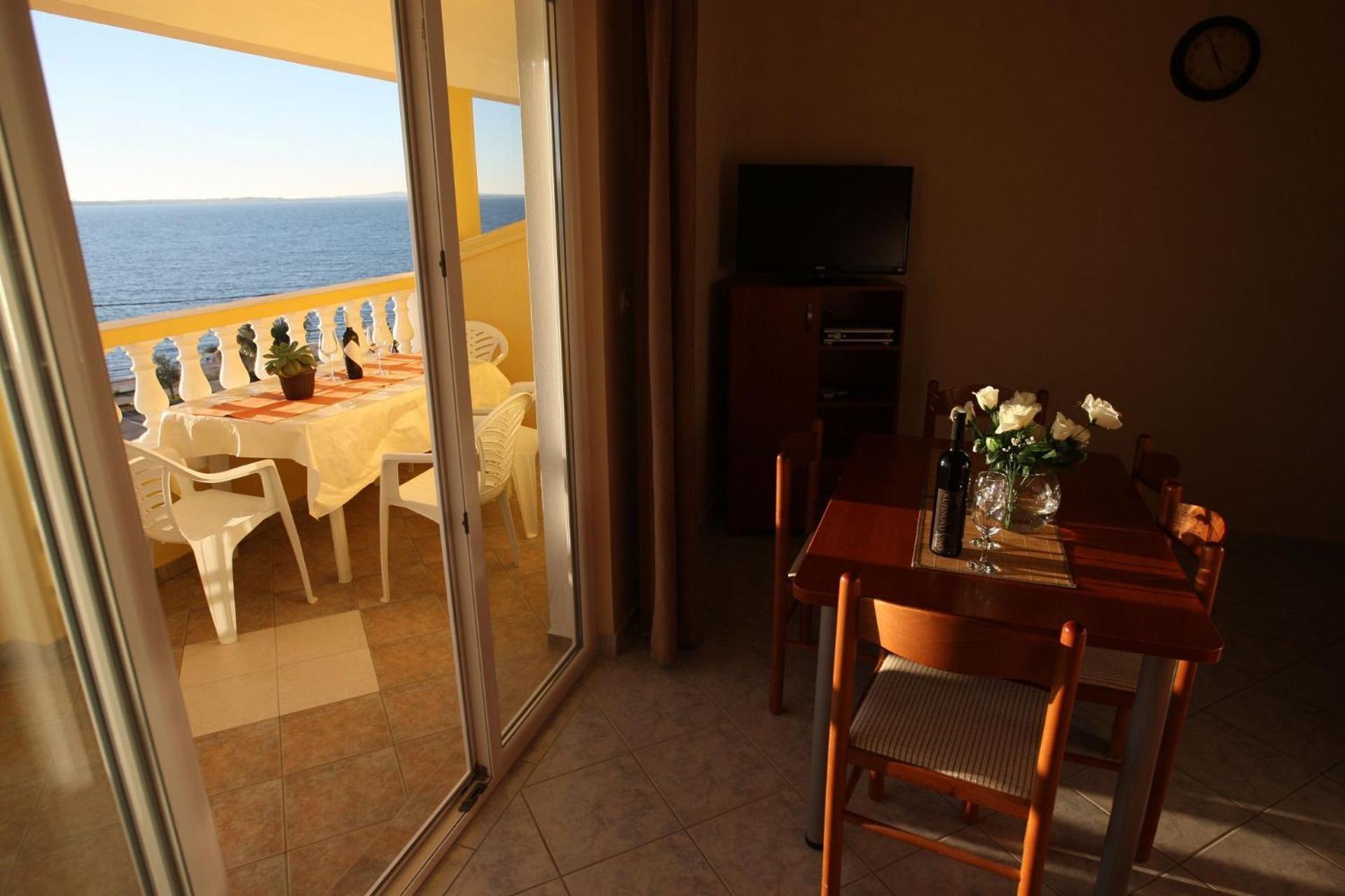 Apartments Mladen Vrsi Extérieur photo